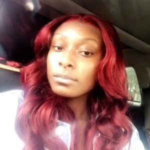 Meet your Posher, Kayla